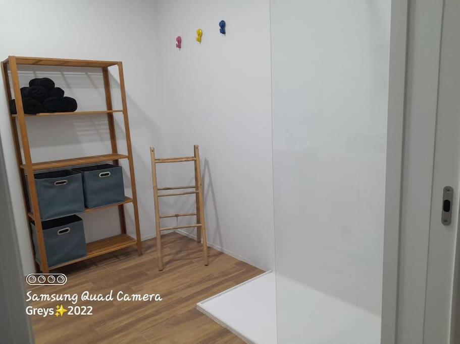Apartamento Nuevo Cerca De La Playa Y Del Centro Valencia Eksteriør billede