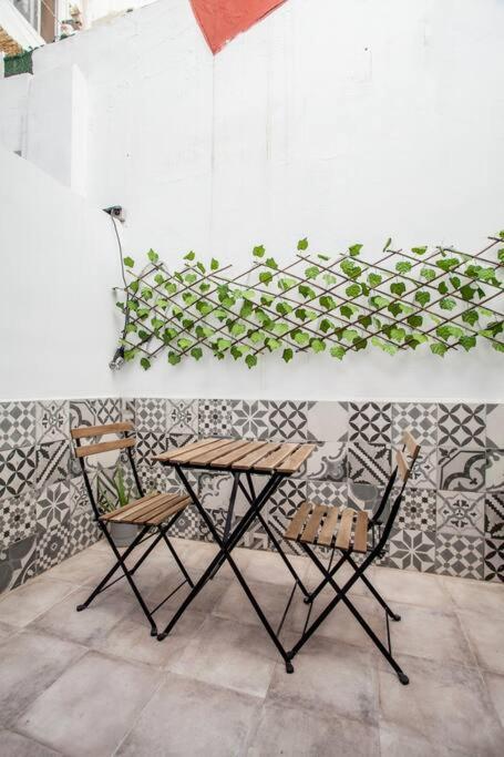 Apartamento Nuevo Cerca De La Playa Y Del Centro Valencia Eksteriør billede