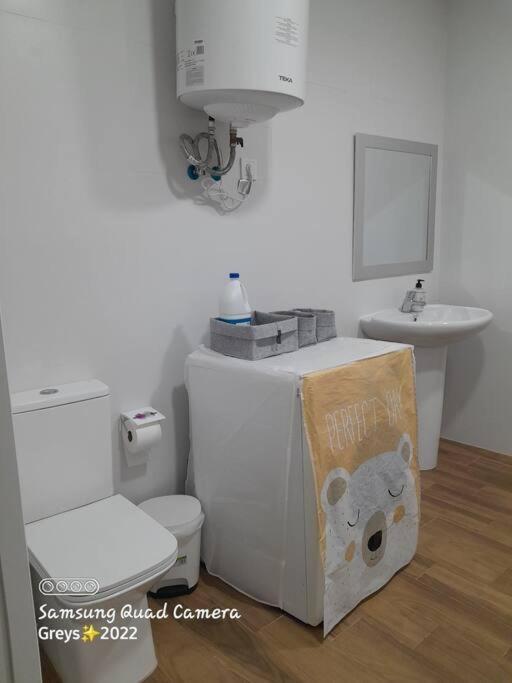 Apartamento Nuevo Cerca De La Playa Y Del Centro Valencia Eksteriør billede